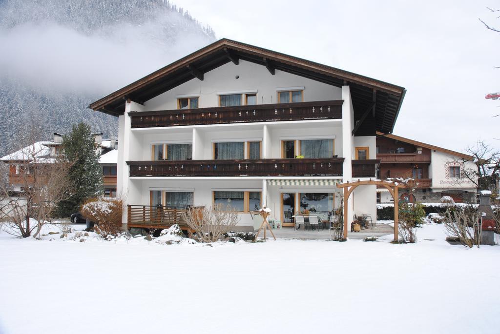 Gaestehaus Ahornblick Mayrhofen Esterno foto